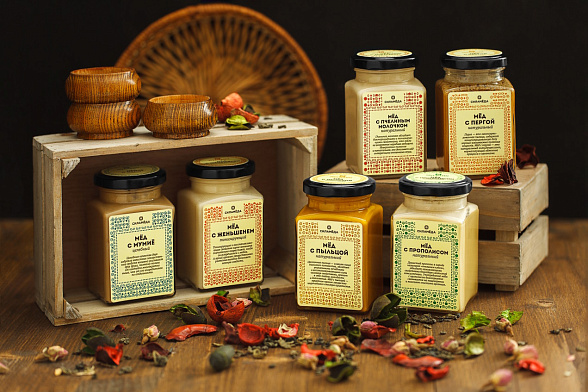 Натуральный мёд с женьшенем