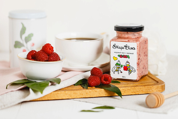 Медовый мусс с малиной