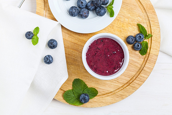 Медовый мусс с черникой