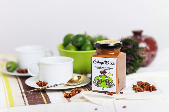 Взбитый мёд с плодами рожкового дерева (кэробом)