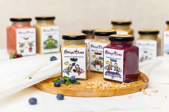 Медовый мусс с кедровыми орешками