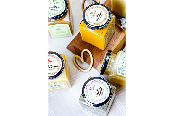 Натуральный мёд с пчелиным молочком