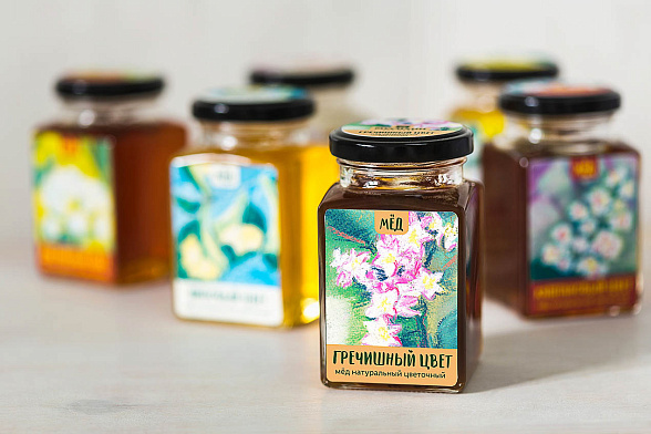 Мёд гречишный цвет