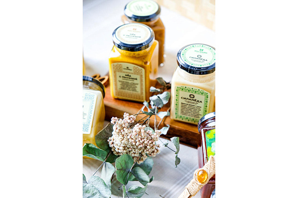 Натуральный мёд с женьшенем